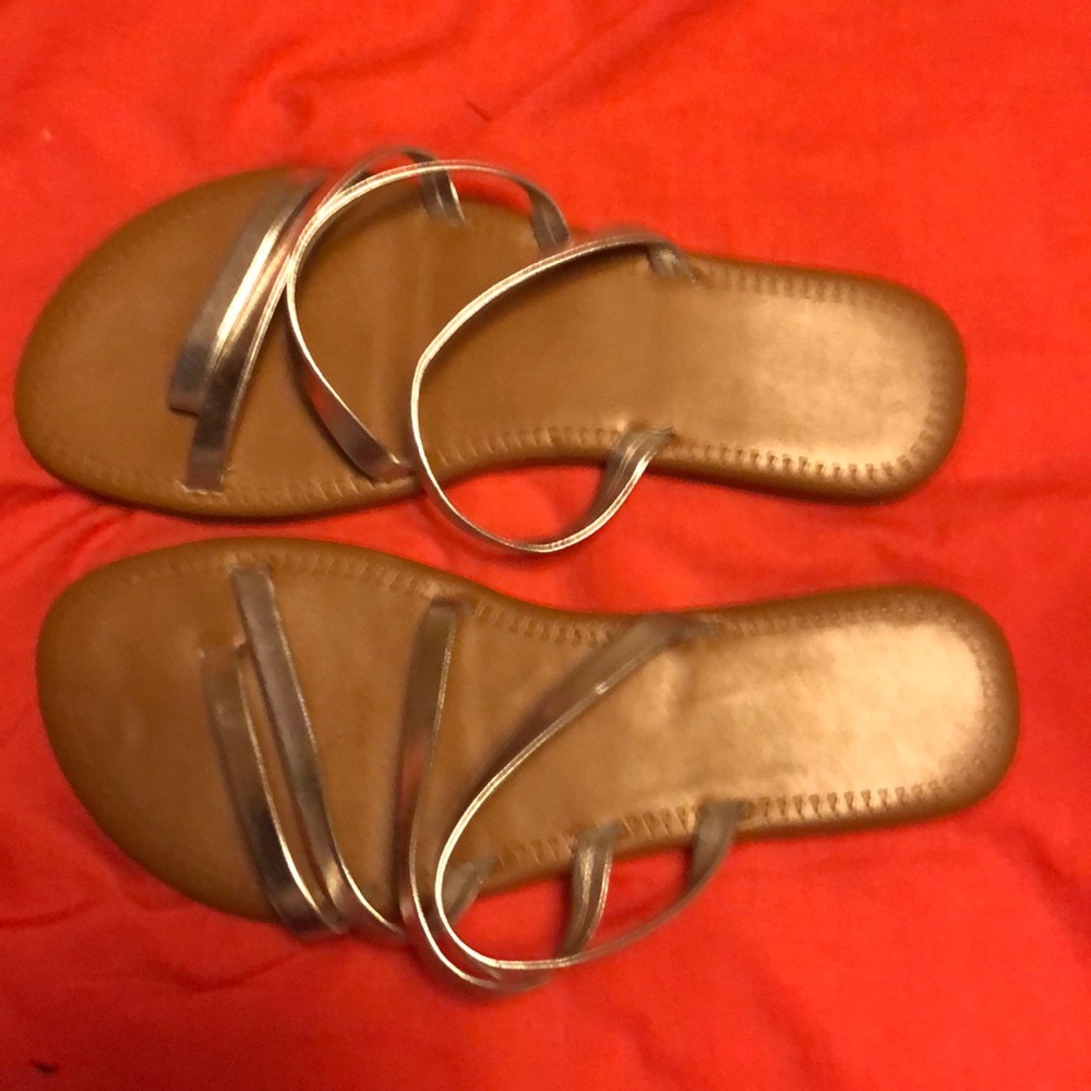 Silver sanders size 7